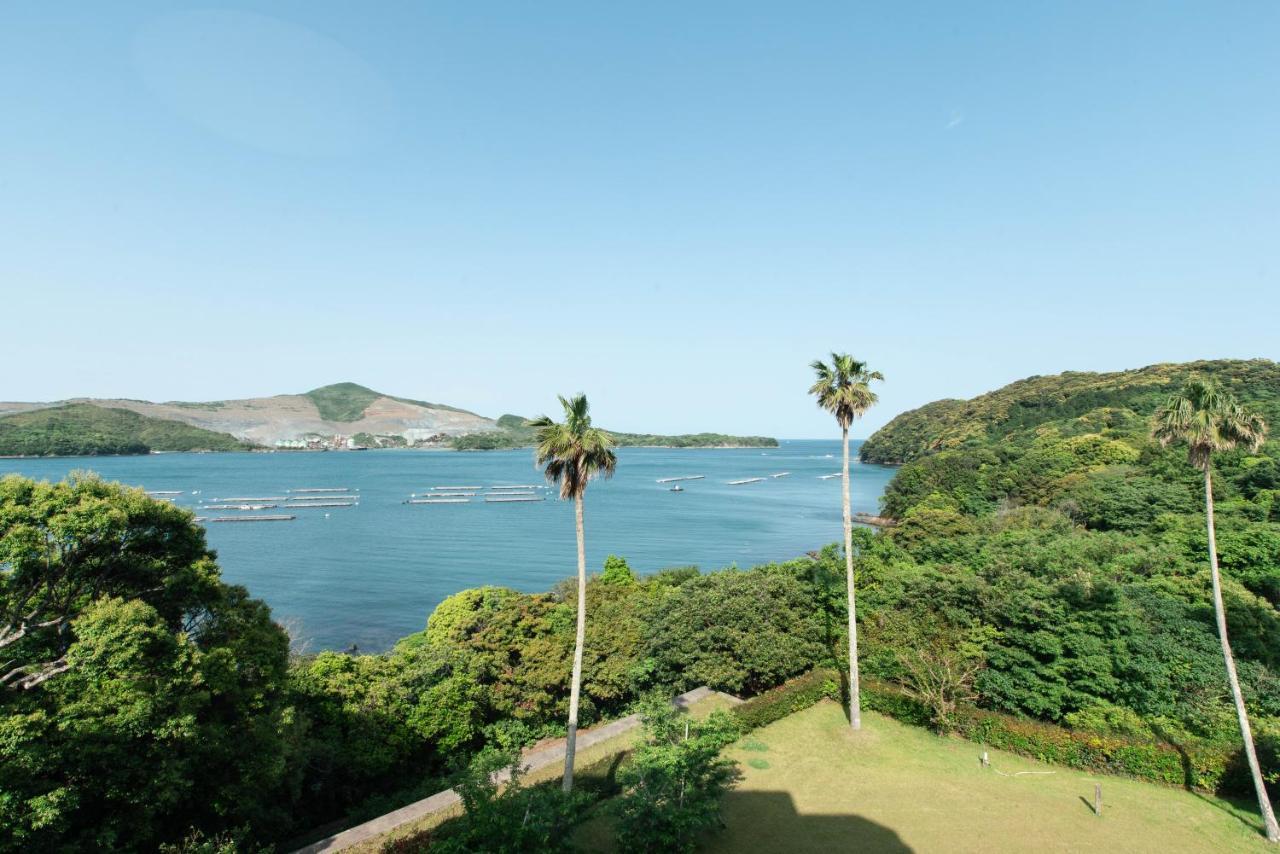 Wisterian Life Club Toba Hotel Buitenkant foto