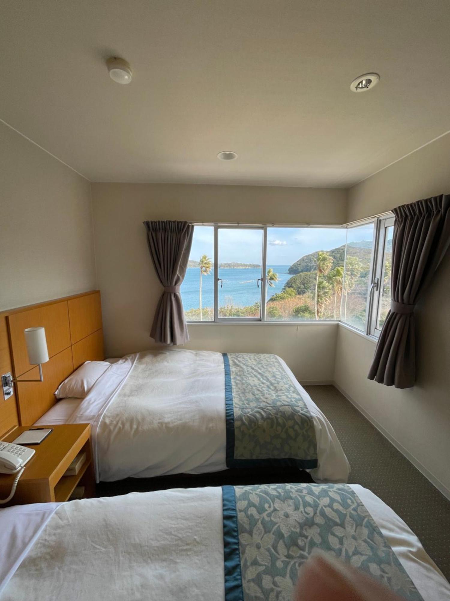 Wisterian Life Club Toba Hotel Buitenkant foto