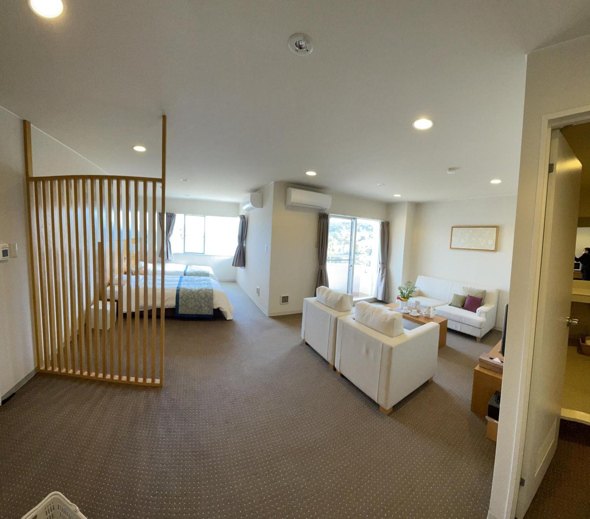 Wisterian Life Club Toba Hotel Buitenkant foto